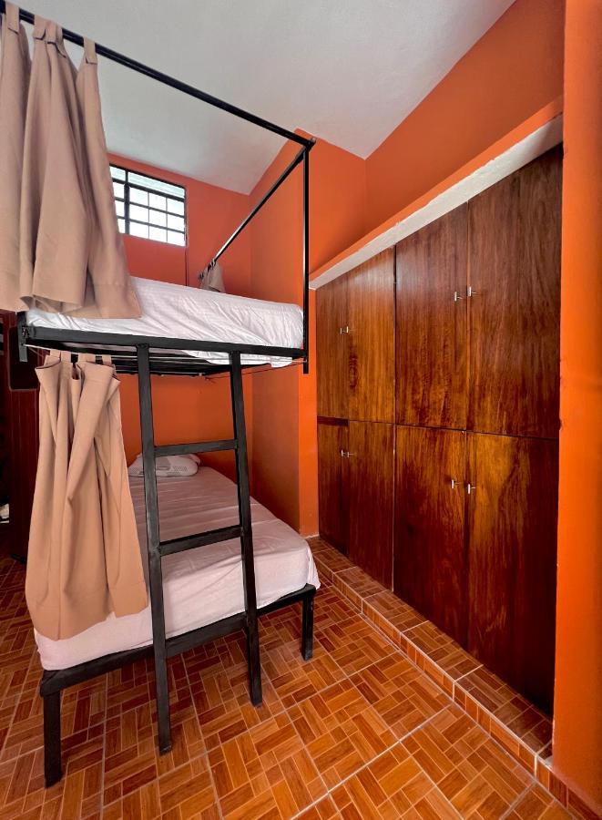 Alena Hostal Valladolid  Bagian luar foto