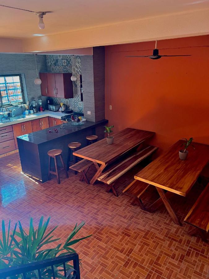 Alena Hostal Valladolid  Bagian luar foto