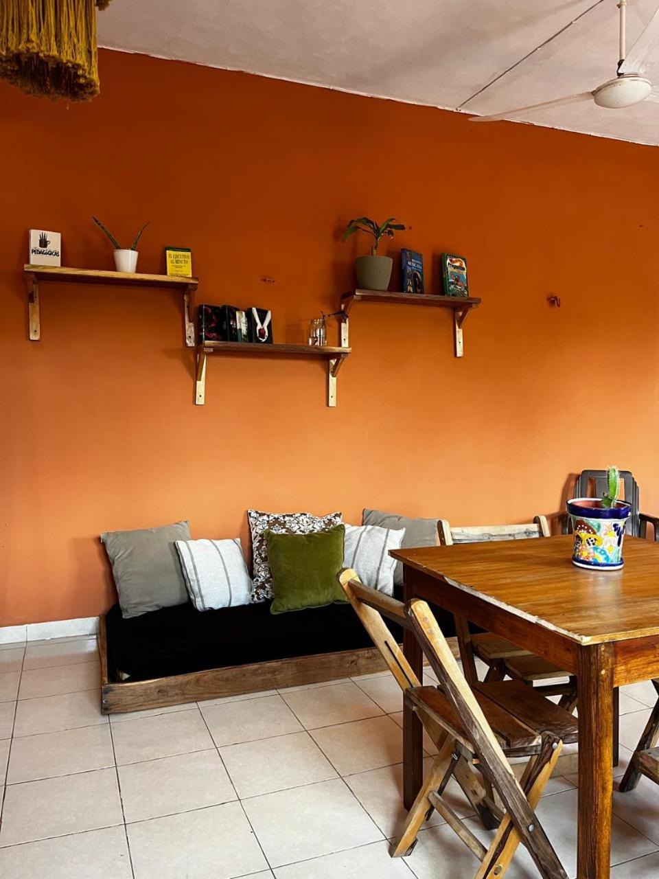 Alena Hostal Valladolid  Bagian luar foto